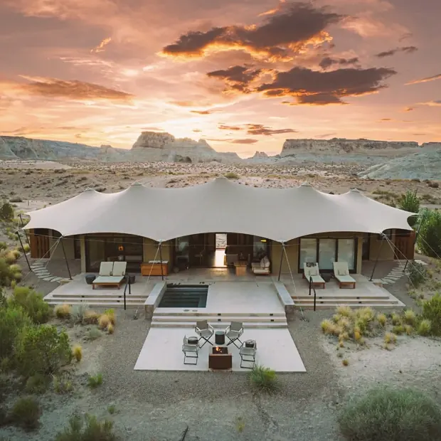 Amangiri family in the desert
