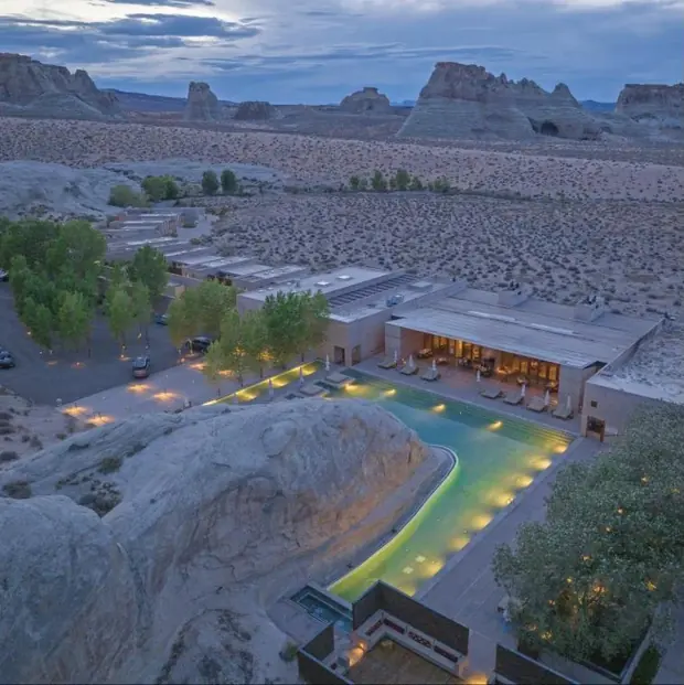 Amangiri the pool at dusk