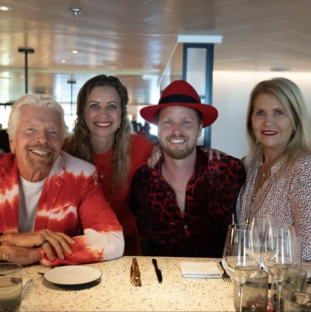 &ldquo;My best friends&rdquo; &middot; Virgin Voyages